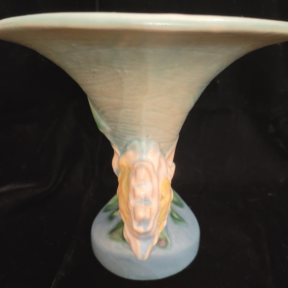 Roseville Pottery Water Lily 1943 Blue Mid Century Modern Cornucopia 178. - Picture 5 of 7